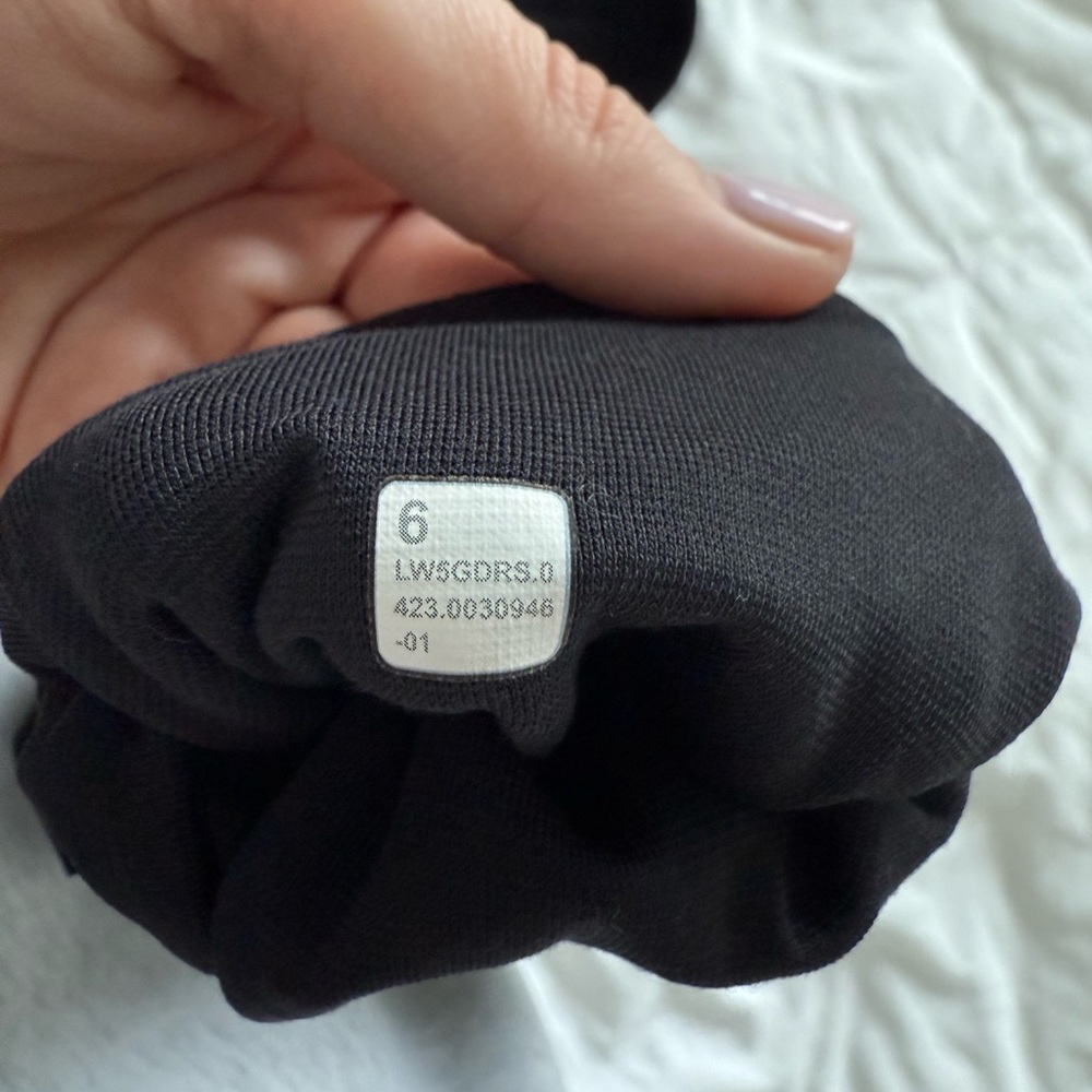 Lululemon High Rise Ribbed Mini Flare Short - Picture 4 of 6